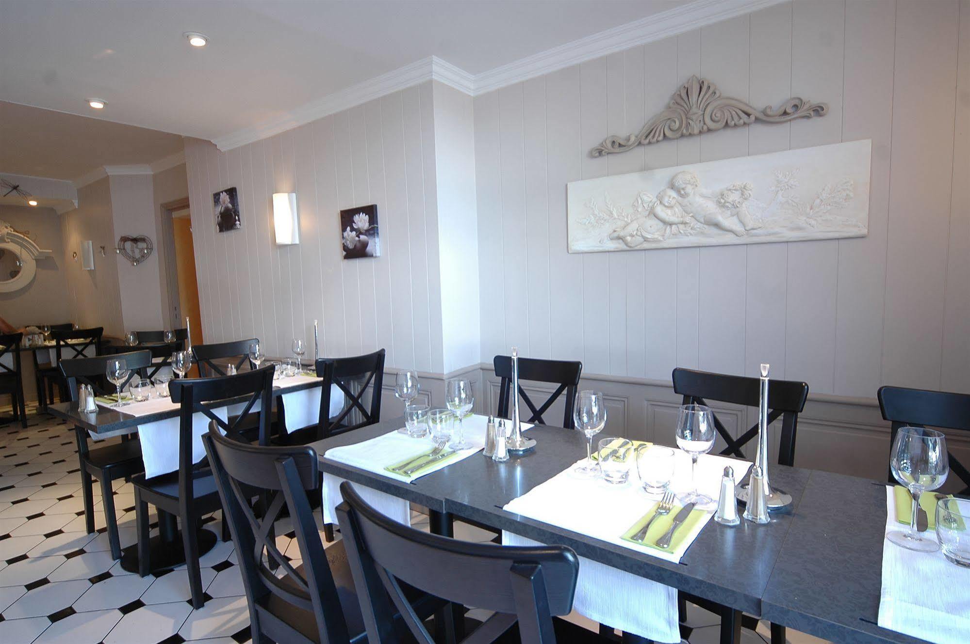 Cristal Hotel Restaurant - Logis Hotels Сомюр Экстерьер фото